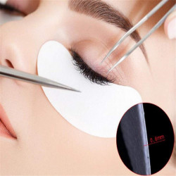 Patches under the eyes on hydrogel for lamination and eyelash extension ___KRY0028 (091)